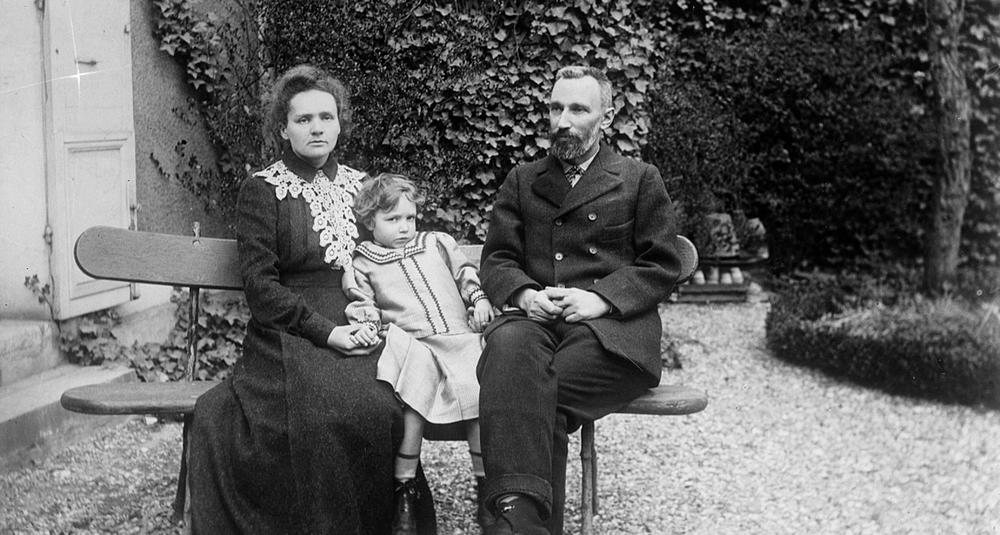 Pierre et Marie CURIE